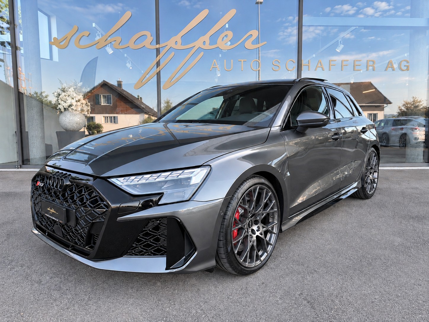 AUDI RS3 Sportback 2.5 TSI quattro S-tronic-showroom-element-1