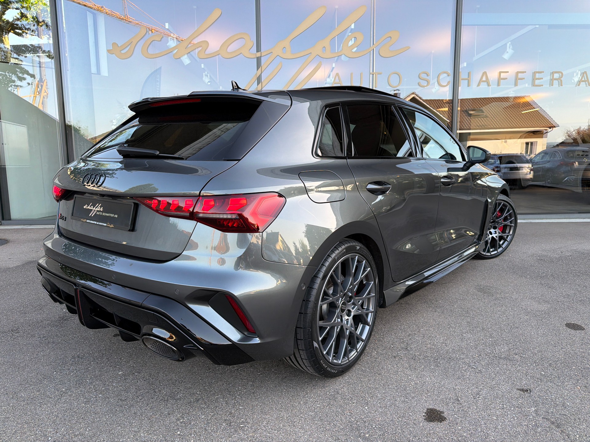 AUDI RS3 Sportback 2.5 TSI quattro S-tronic-image-8