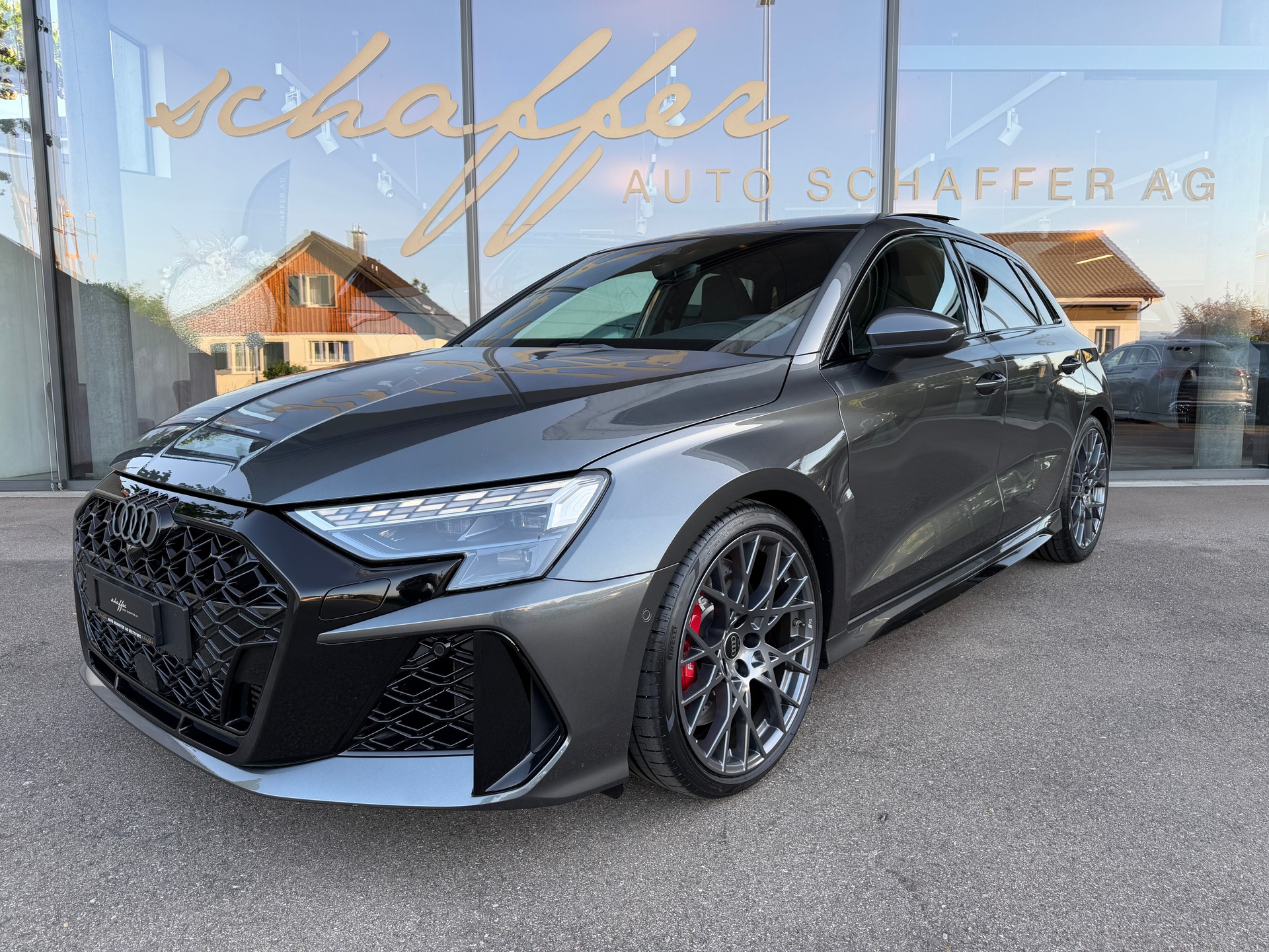 AUDI RS3 Sportback 2.5 TSI quattro S-tronic-showroom-element-1