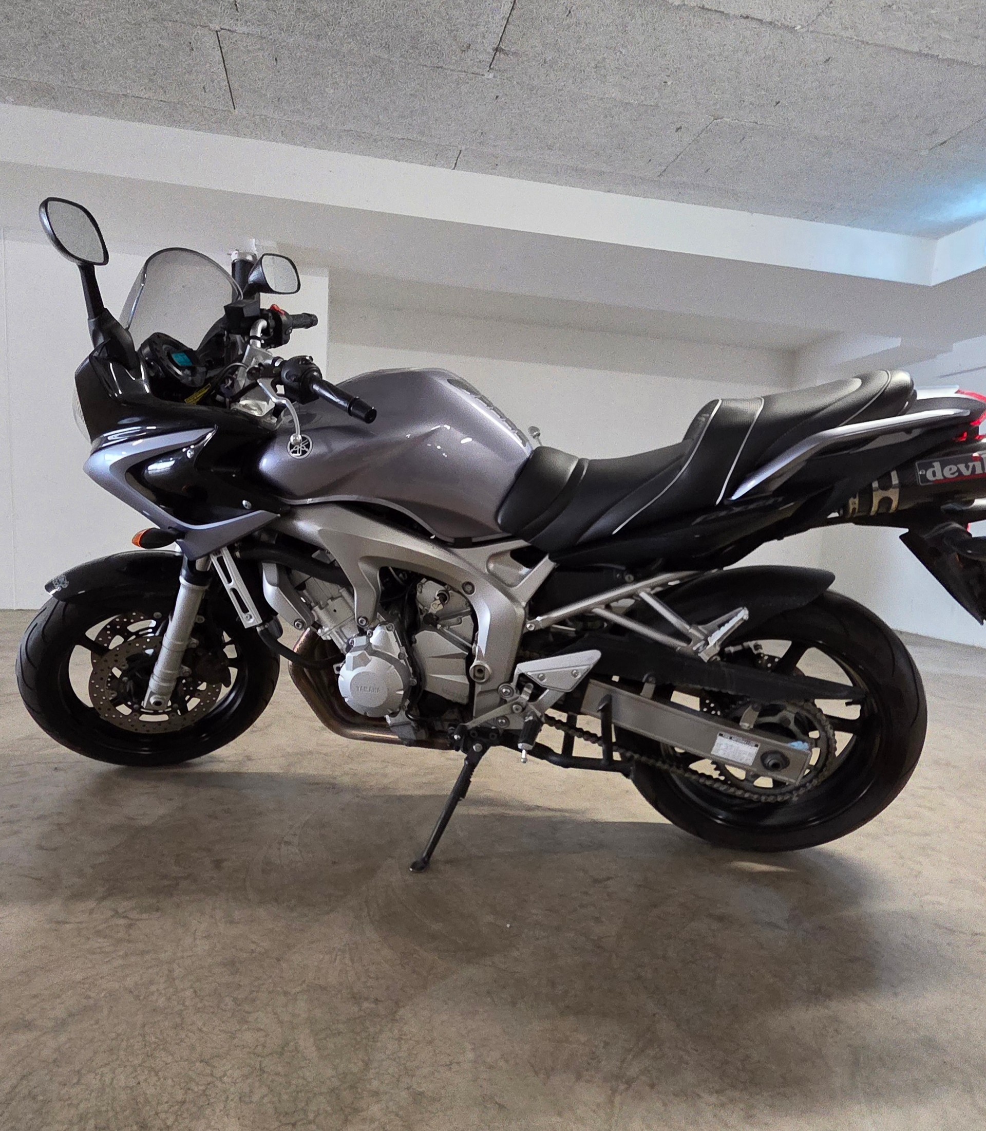 YAMAHA FZ6 Fazer-image-1
