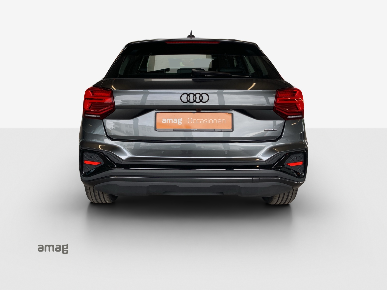 AUDI Q2 40 TFSI S line Attraction quattro S-tronic-showroom-element-3