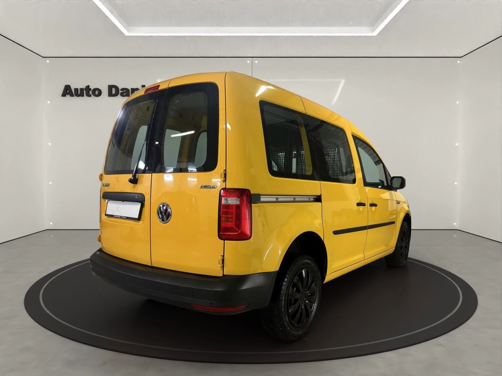 VW Caddy 2.0TDI 4Motion BMT ( 122PS )-image-4