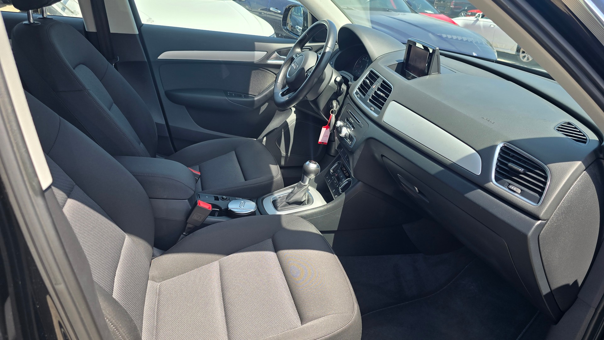 AUDI Q3 1.4 TFSI S-tronic-image-5