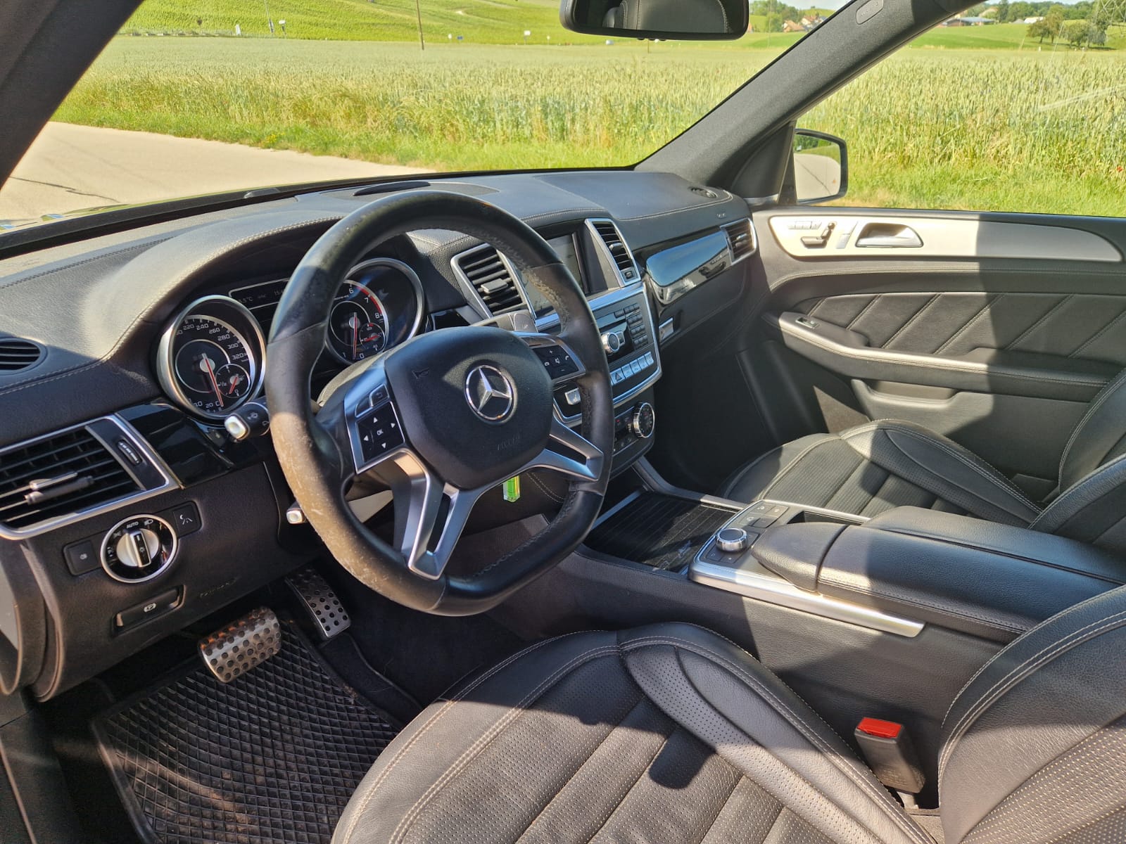 MERCEDES-BENZ ML 63 AMG Executive 4Matic Speedshift-image-5