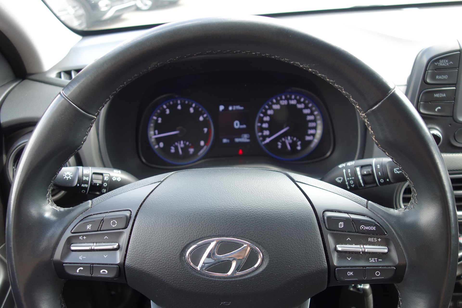 HYUNDAI Kona 1.6 T-GDi Origo 4WD DCT-image-11