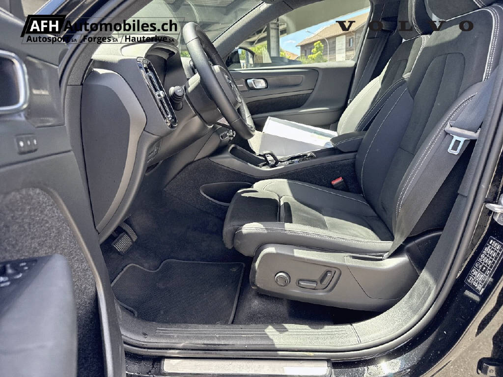 VOLVO XC40 1.5 T5 PiH Ultimate Dark-image-13