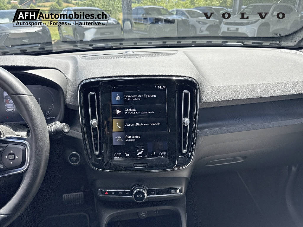 VOLVO XC40 1.5 T5 PiH Ultimate Dark-image-12