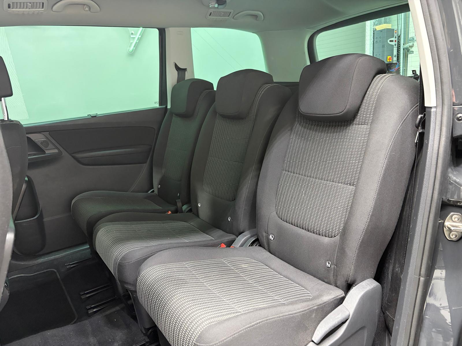 VW Sharan 2.0 TDI BMT Comfortline 4Motion DSG-image-8