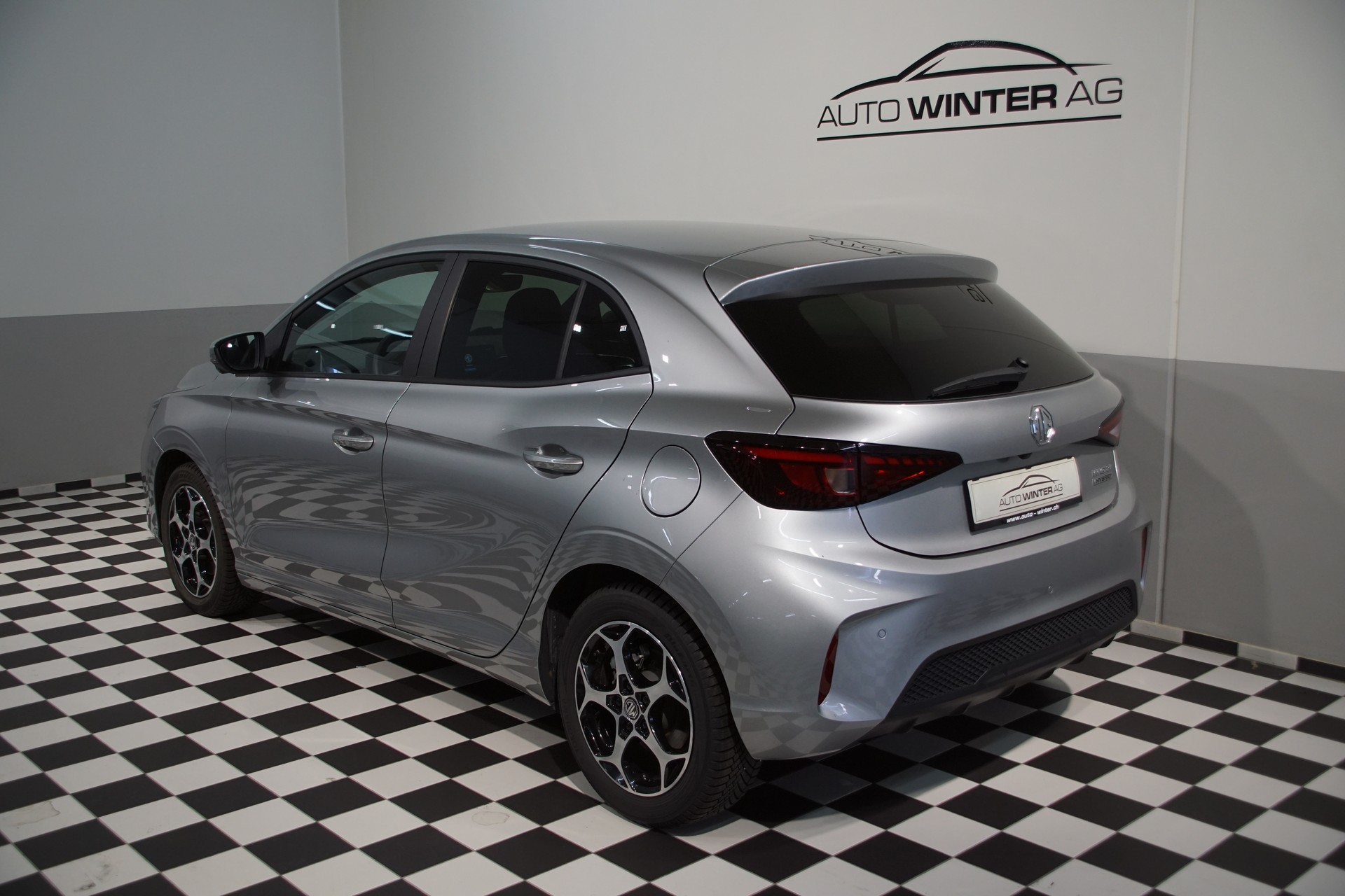 MG 3 1.5 Hybrid Luxury Aut. **Swiss-Edition**-image-5