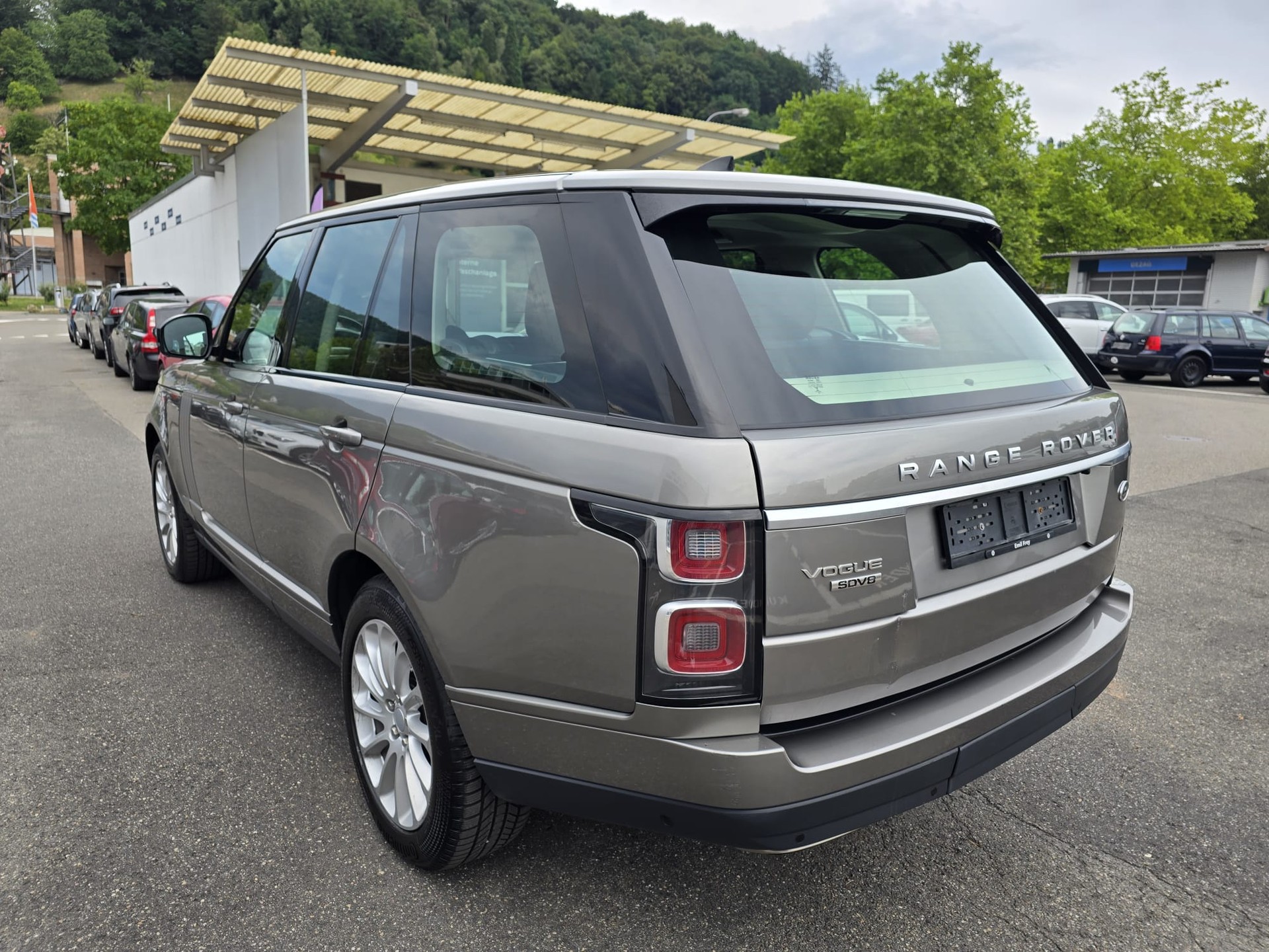 LAND ROVER Range Rover 4.4 SDV8 Vogue Automatic-showroom-element-3