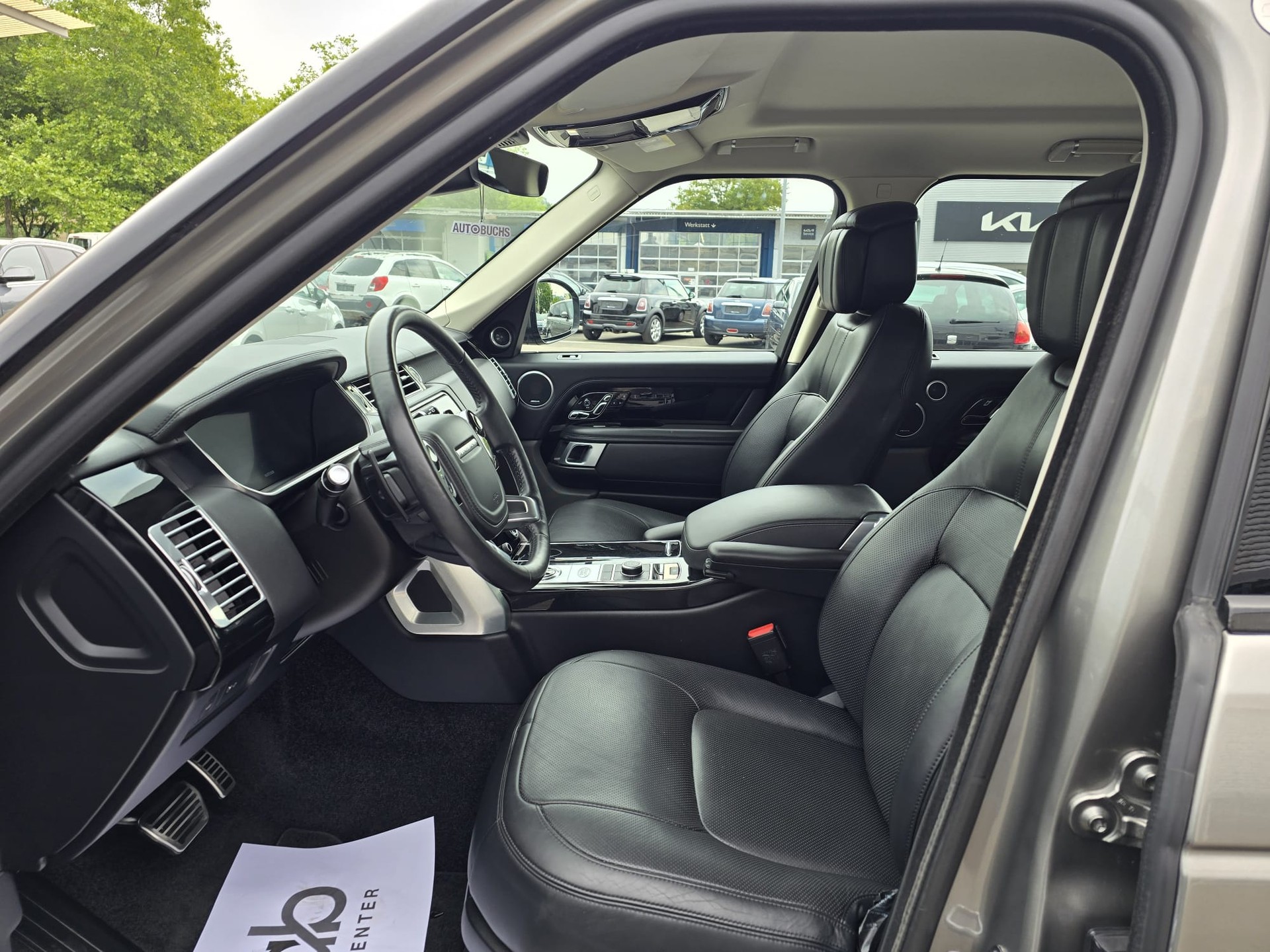 LAND ROVER Range Rover 4.4 SDV8 Vogue Automatic-image-21