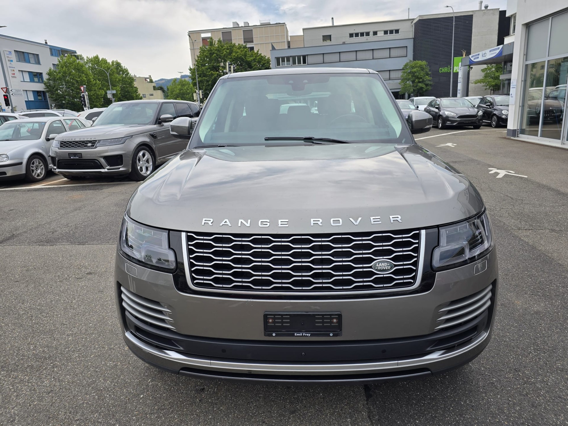 LAND ROVER Range Rover 4.4 SDV8 Vogue Automatic-showroom-element-1