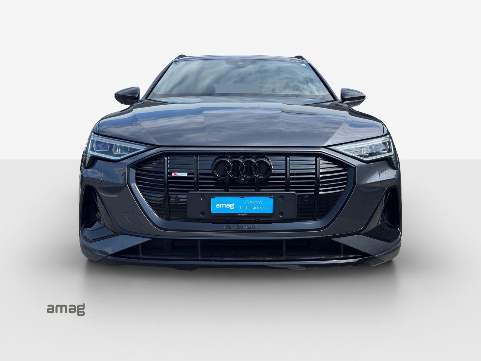 AUDI e-tron 55 S Line Black Edition quattro-image-6
