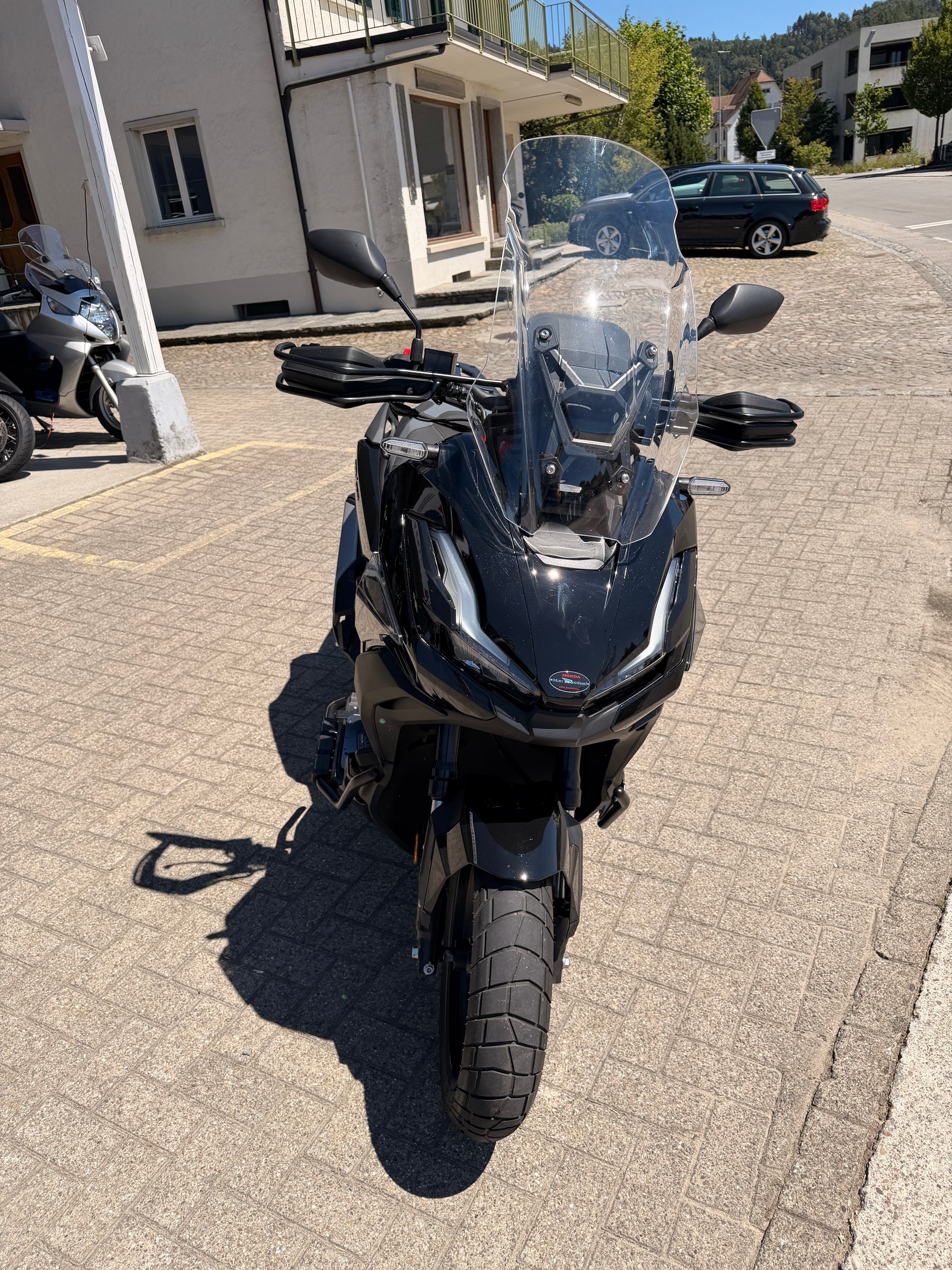 HONDA ADV 350-image-2