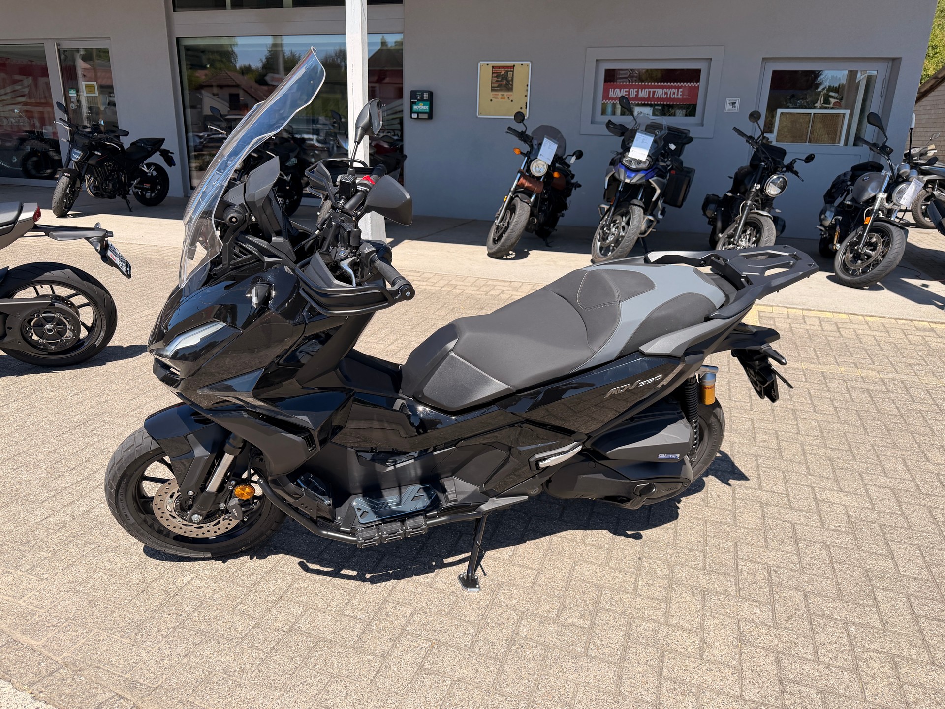 HONDA ADV 350-image-4