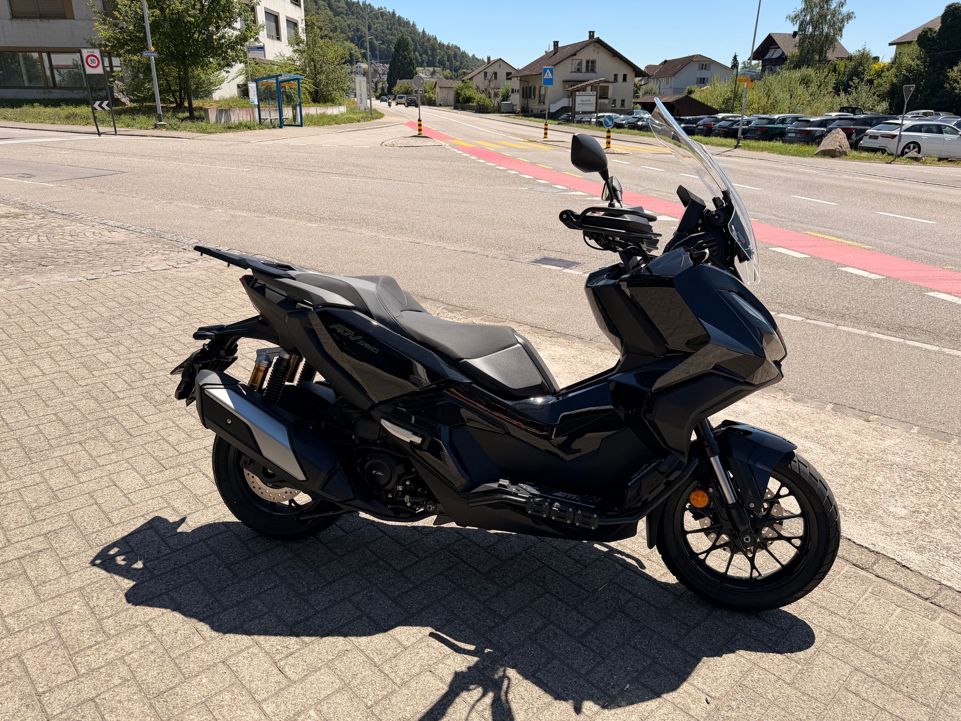 HONDA ADV 350-image-0