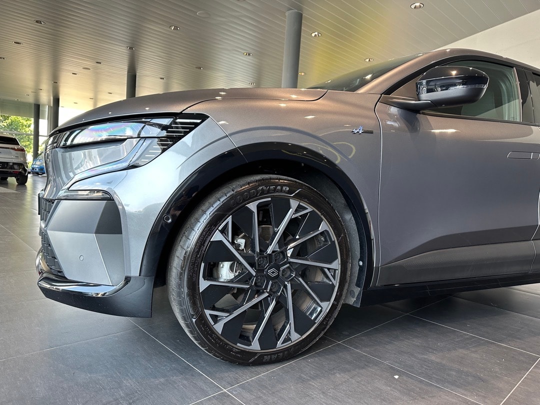 RENAULT Mégane E-TECH EV60 Esprit Alpine-showroom-element-2