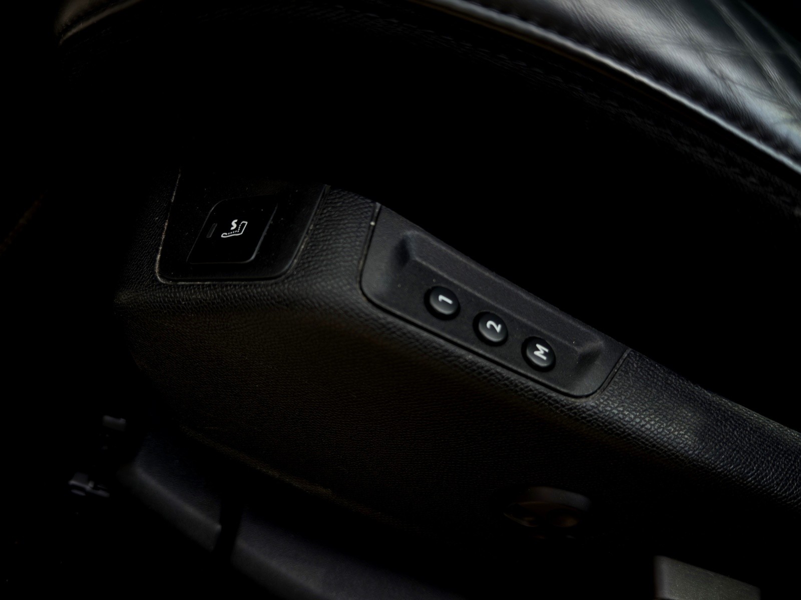PEUGEOT 5008 2.0 BlueHDi GT EAT (7-Plätzer)-image-17
