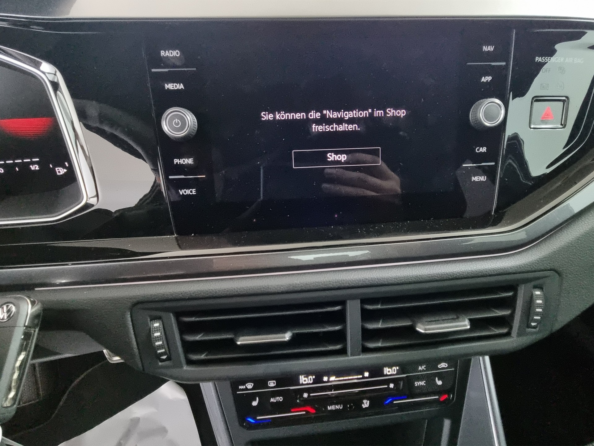 VW Polo 2.0 TSI GTI DSG-image-14