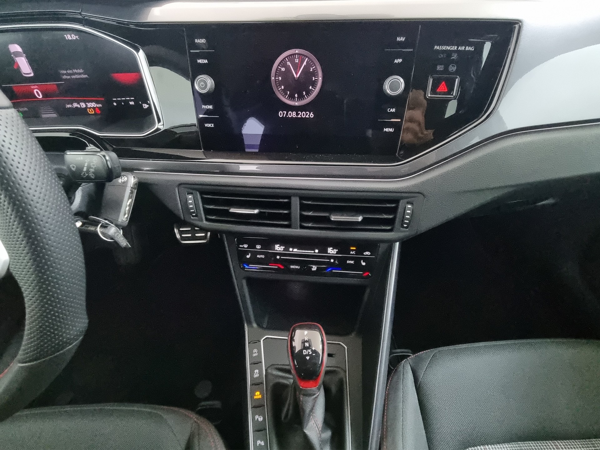 VW Polo 2.0 TSI GTI DSG-image-9