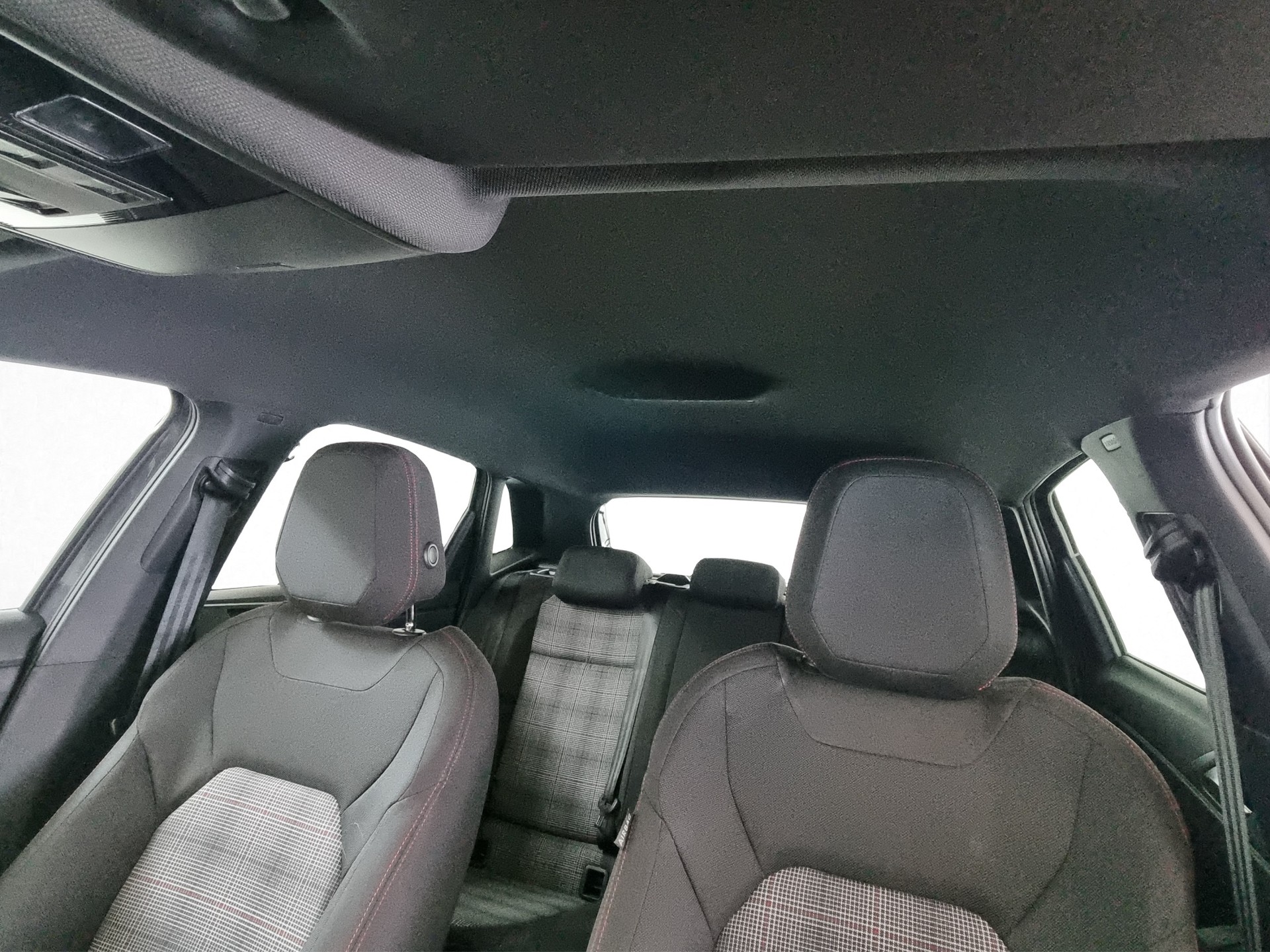 VW Polo 2.0 TSI GTI DSG-image-12
