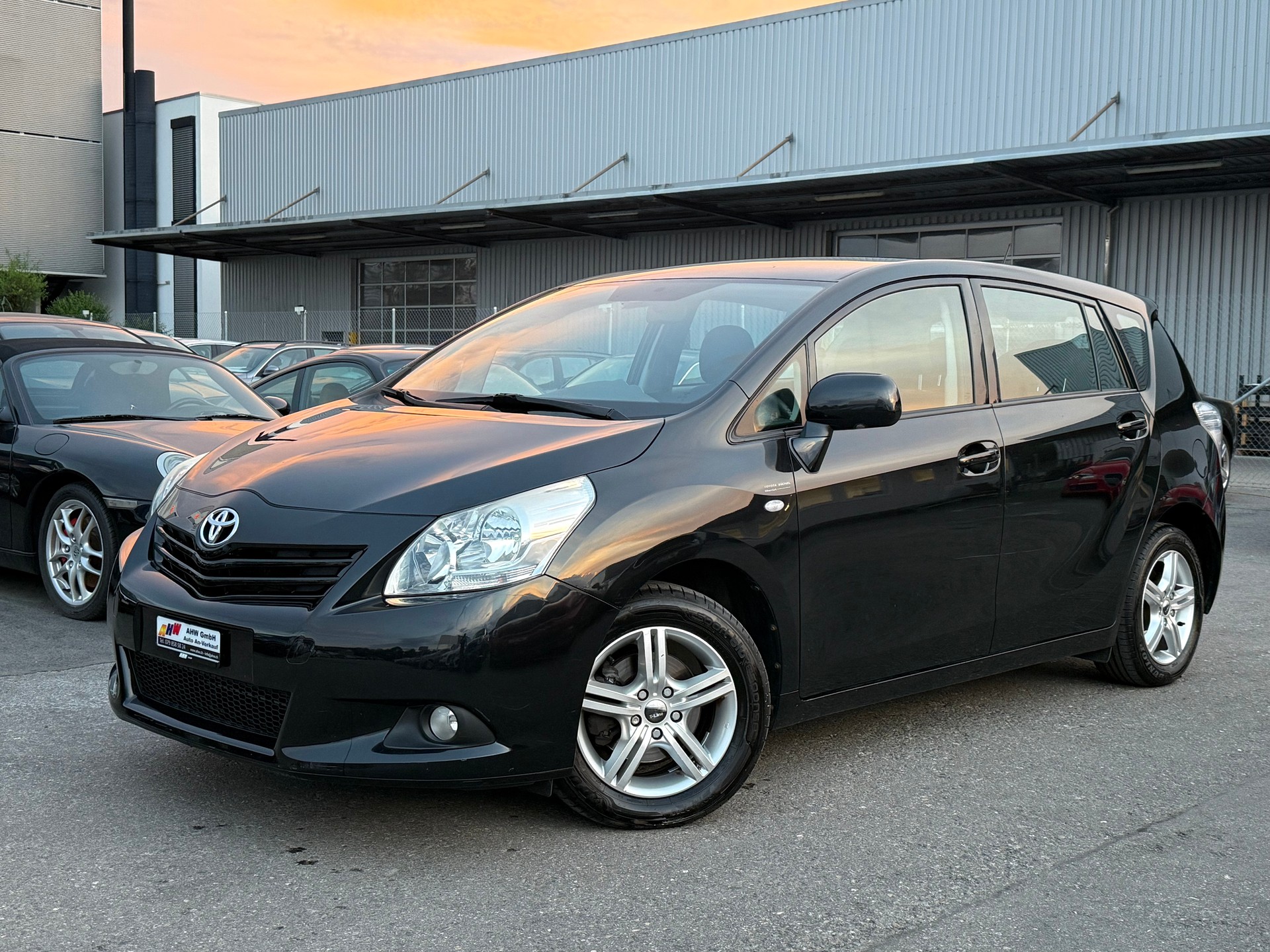 TOYOTA Verso 1.8 Linea Luna Multidrive / Frisch ab MFK 13.07.2026 / Servicegepflegt bei TOYOTA / 7 Plätzer / 8-fach bereift / 1.Hand