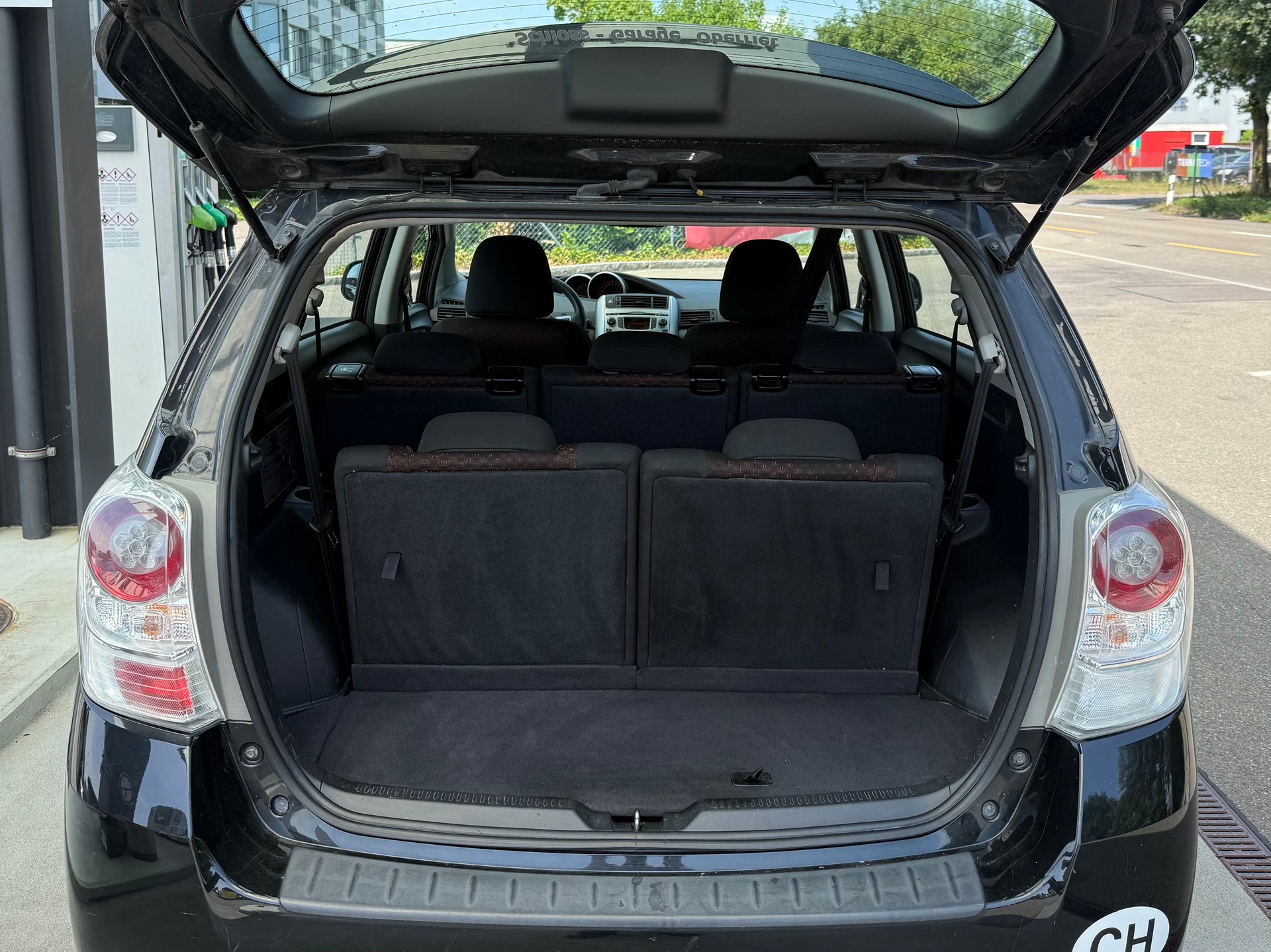 TOYOTA Verso 1.8 Linea Luna Multidrive / Frisch ab MFK 13.07.2026 / Servicegepflegt bei TOYOTA / 7 Plätzer / 8-fach bereift / 1.Hand-image-12