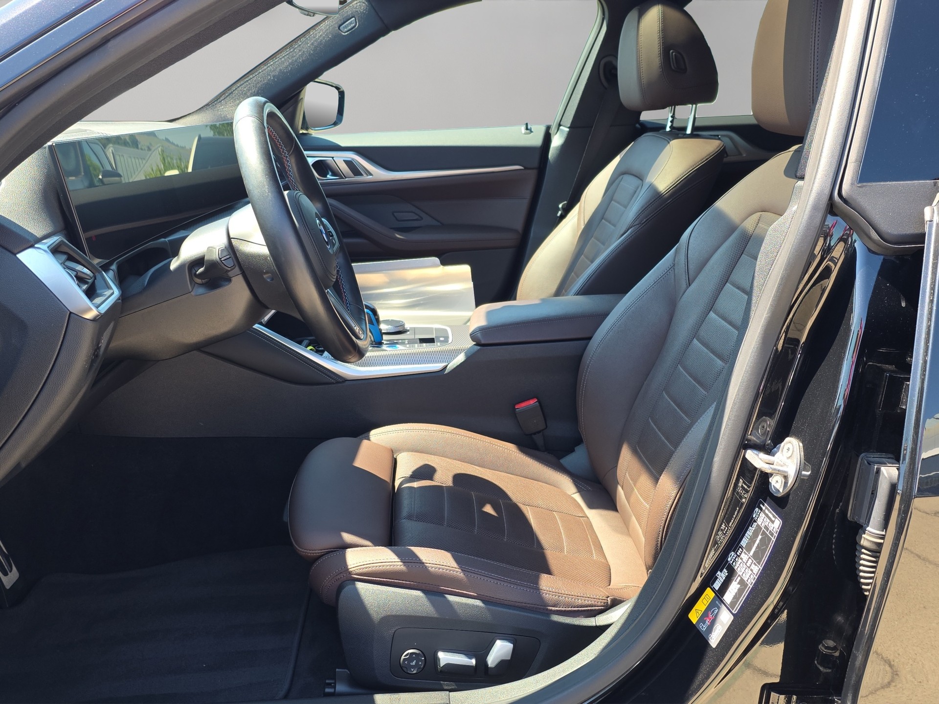 BMW i4 M50-image-10