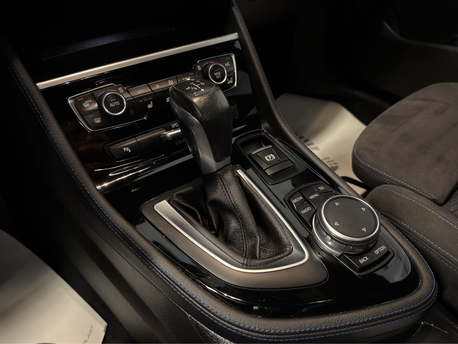 BMW 220d Active Tourer M Sport Steptronic-image-12