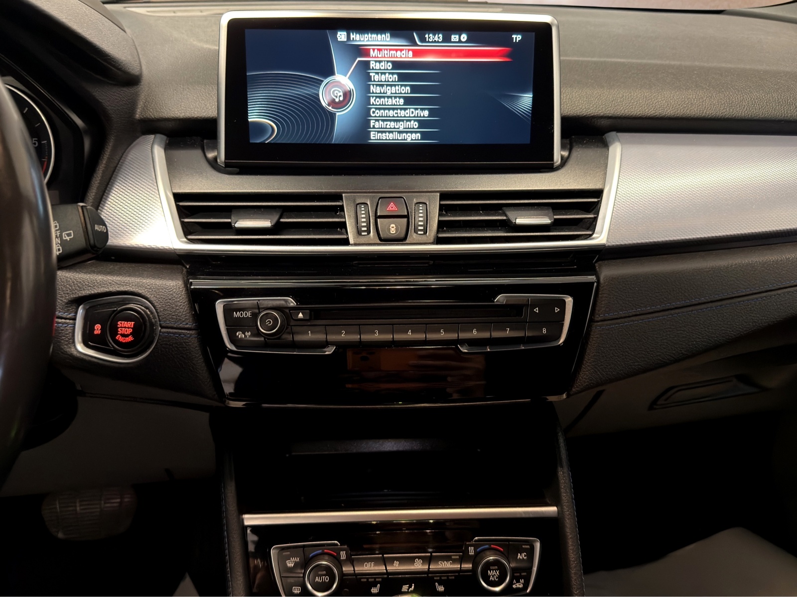 BMW 220d Active Tourer M Sport Steptronic-image-11