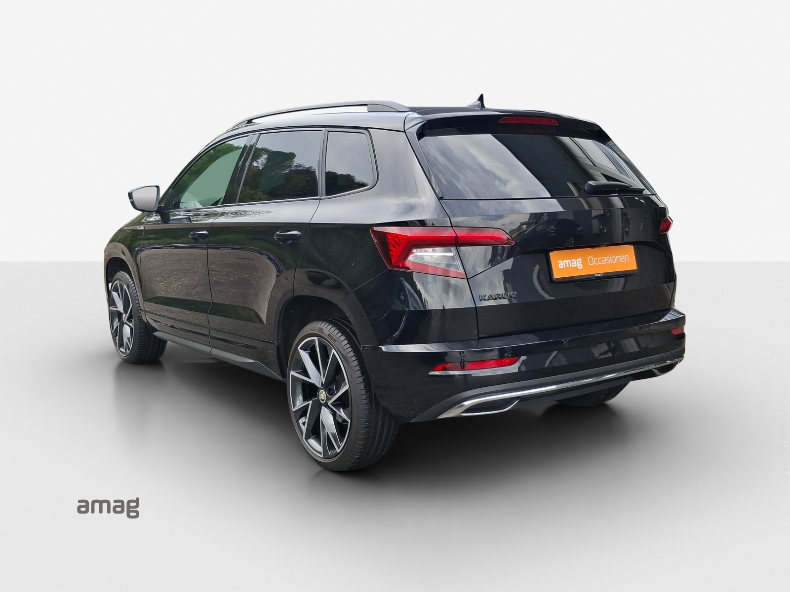 SKODA Karoq 1.5 TSI ACT SportLine DSG-showroom-element-2