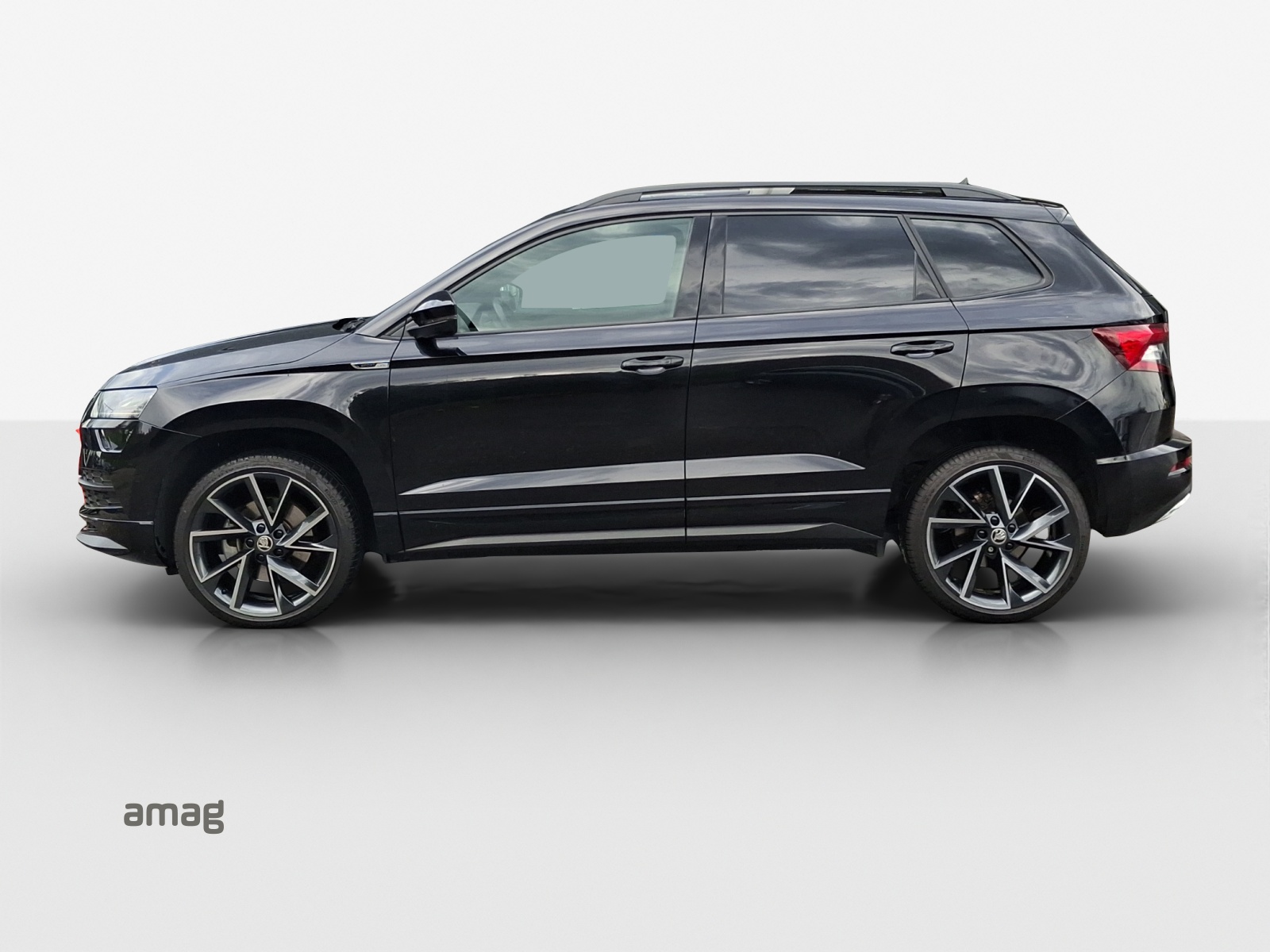 SKODA Karoq 1.5 TSI ACT SportLine DSG-showroom-element-1