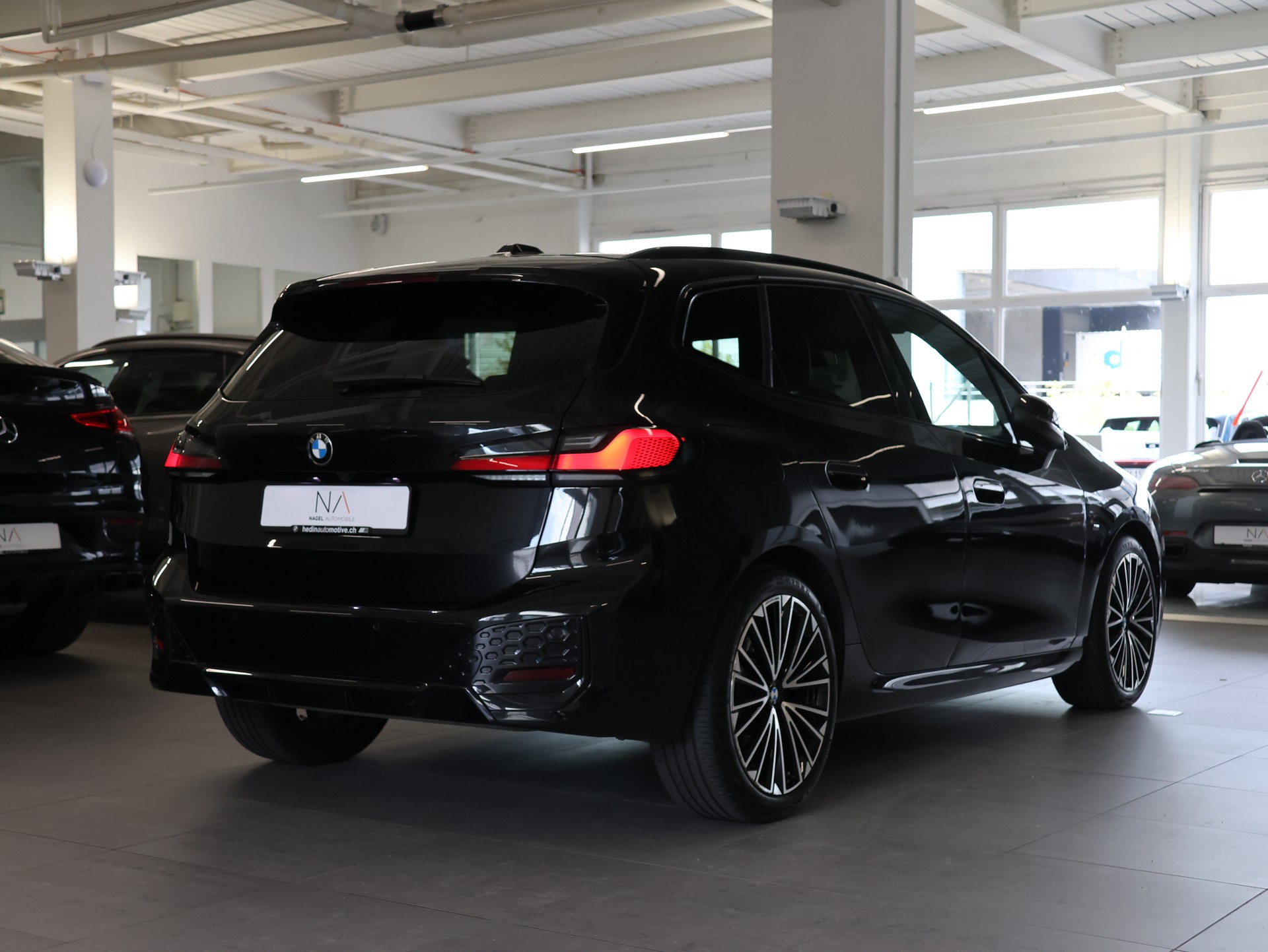 BMW 223i Active Tourer xDrive M Sport DKG *Panoramadach* *360 Kamera* *Harman/Kardon*-image-9
