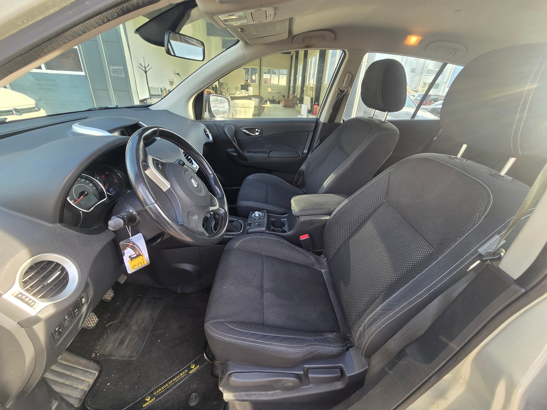 RENAULT Koleos 2.0 dCi Dynamique 4x4-image-10