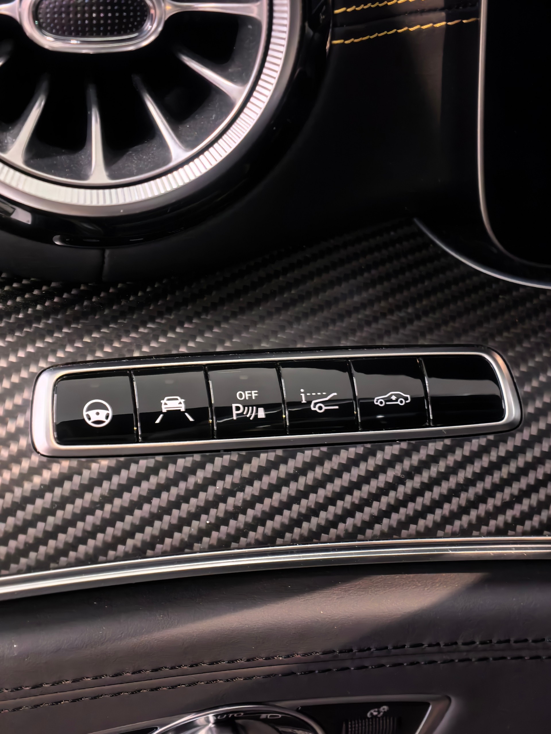 MERCEDES-BENZ AMG GT 4 63 S Edition 1 4Matic+ Speedshift MCT-image-11