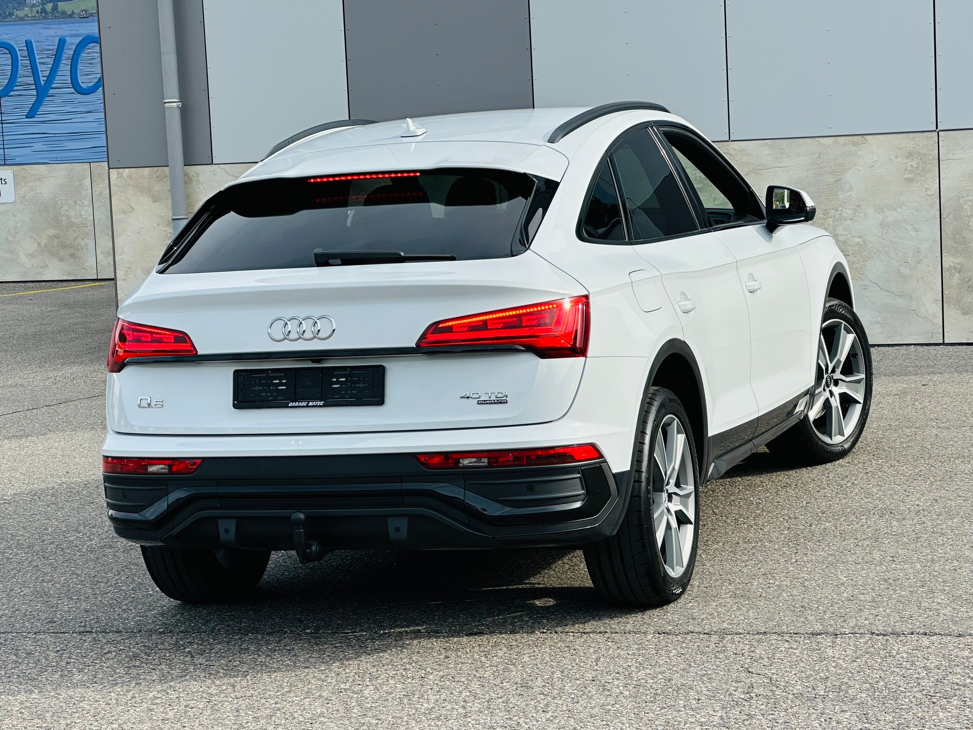 AUDI Q5 Sportback 40 TDI advanced quattro S-tronic-image-11
