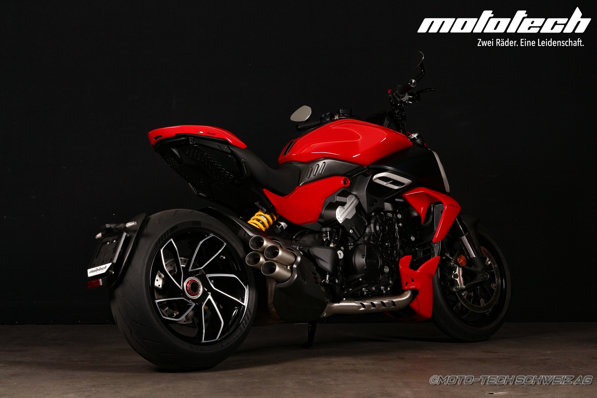 DUCATI Diavel V4-image-1