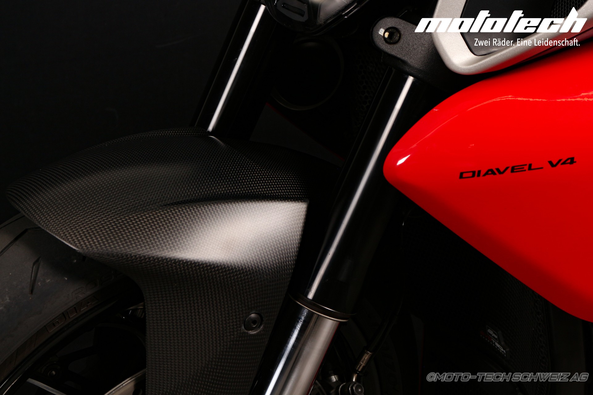 DUCATI Diavel V4-image-7