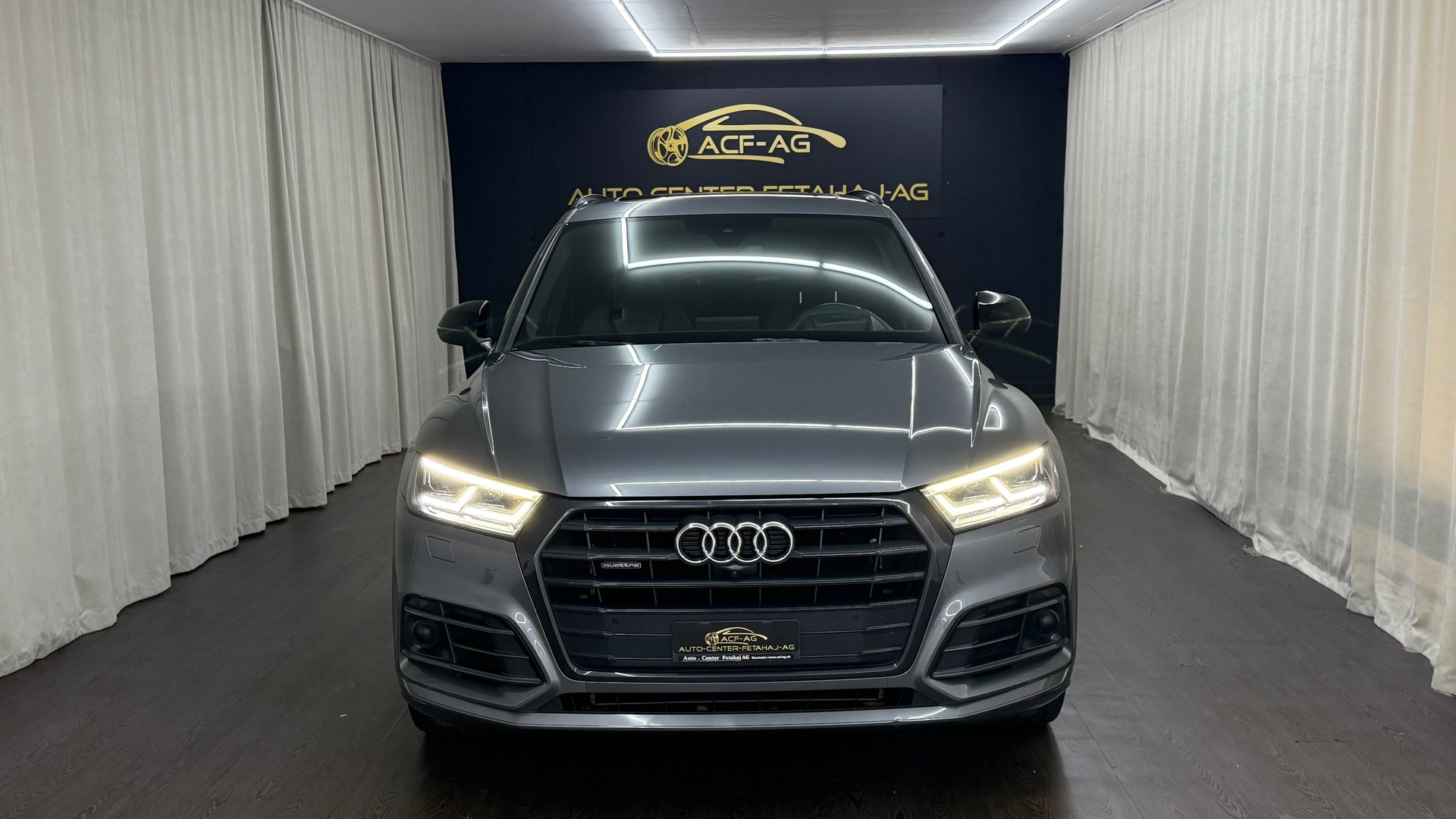 AUDI Q5 40 TDI sport quattro S-tronic-showroom-element-1