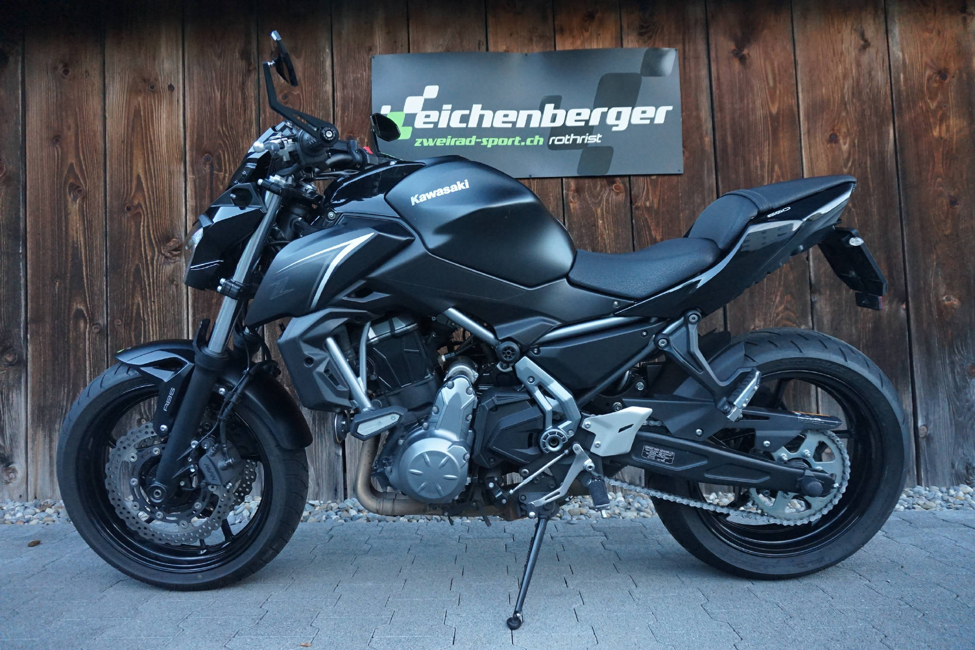 KAWASAKI Z 650 ABS (35kW) mit Leovince LV Onre Evo Carbon Auspuff-image-7