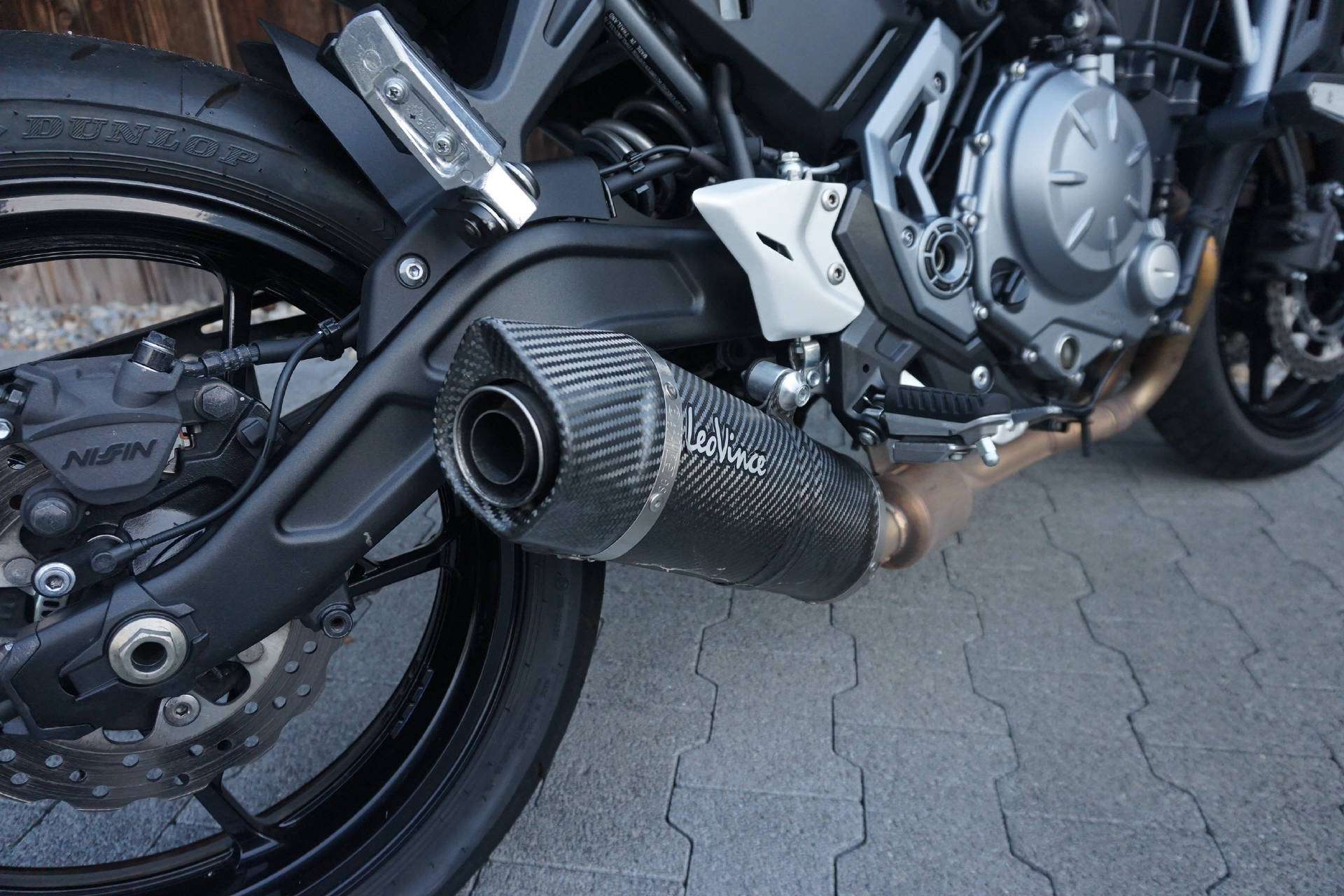 KAWASAKI Z 650 ABS (35kW) mit Leovince LV Onre Evo Carbon Auspuff-image-9
