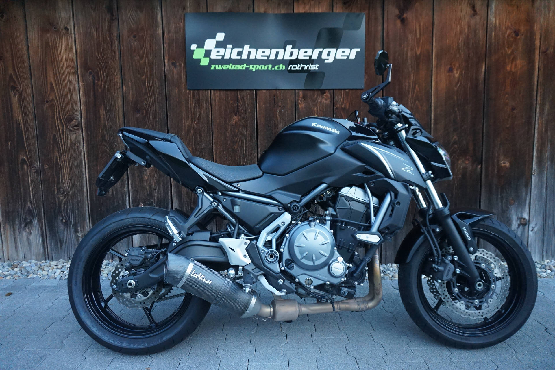 KAWASAKI Z 650 ABS (35kW) mit Leovince LV Onre Evo Carbon Auspuff-image-2