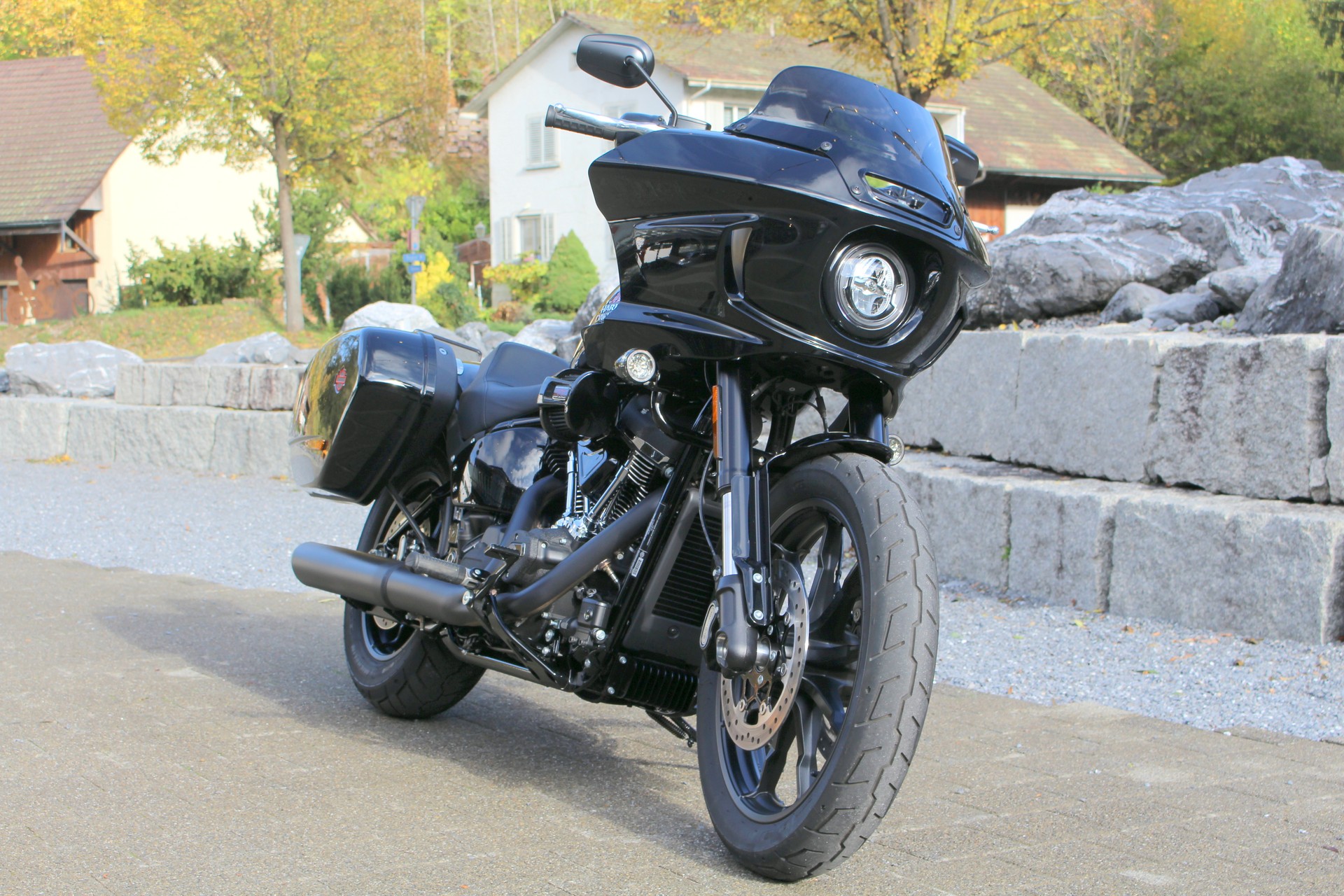 HARLEY-DAVIDSON FXLRST Low Rider ST 117ci-image-1