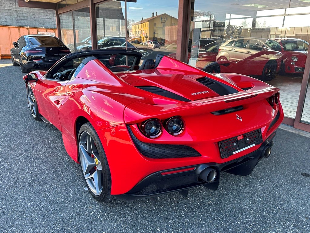 FERRARI F8 Spider 3.9 Turbo-image-3