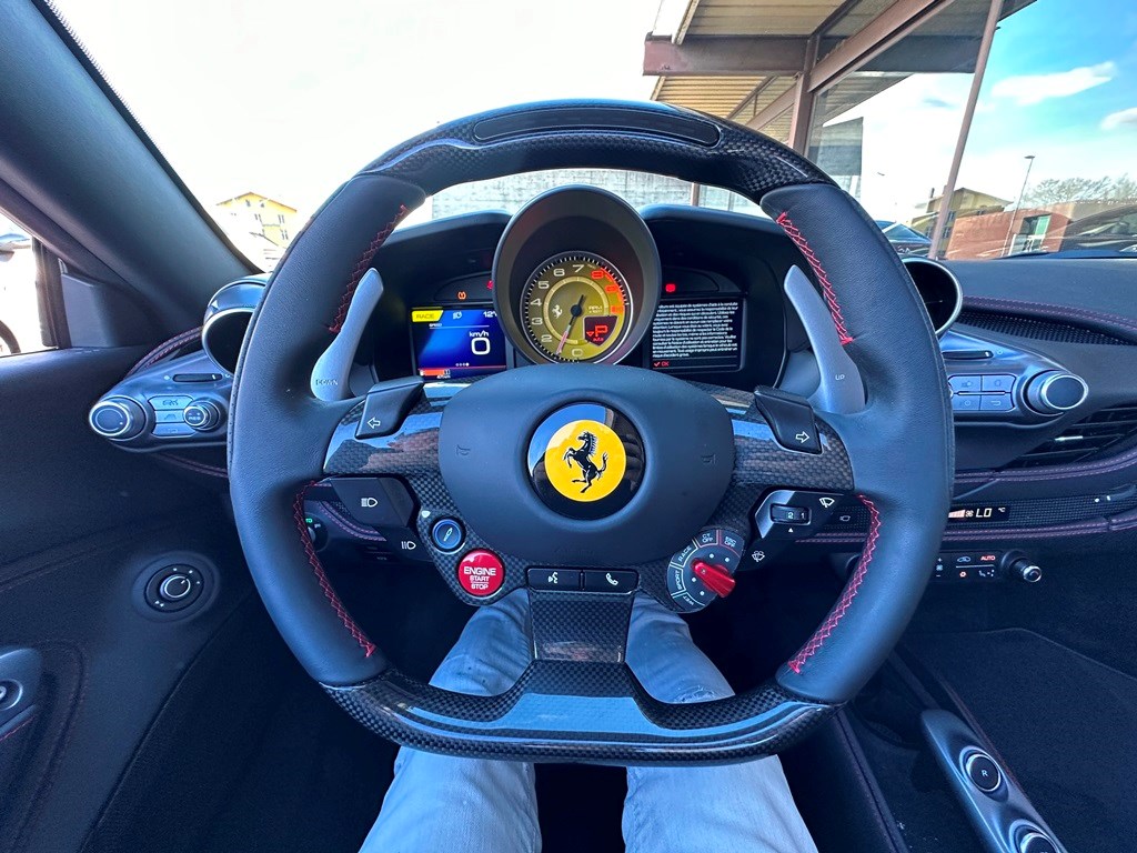 FERRARI F8 Spider 3.9 Turbo-image-7
