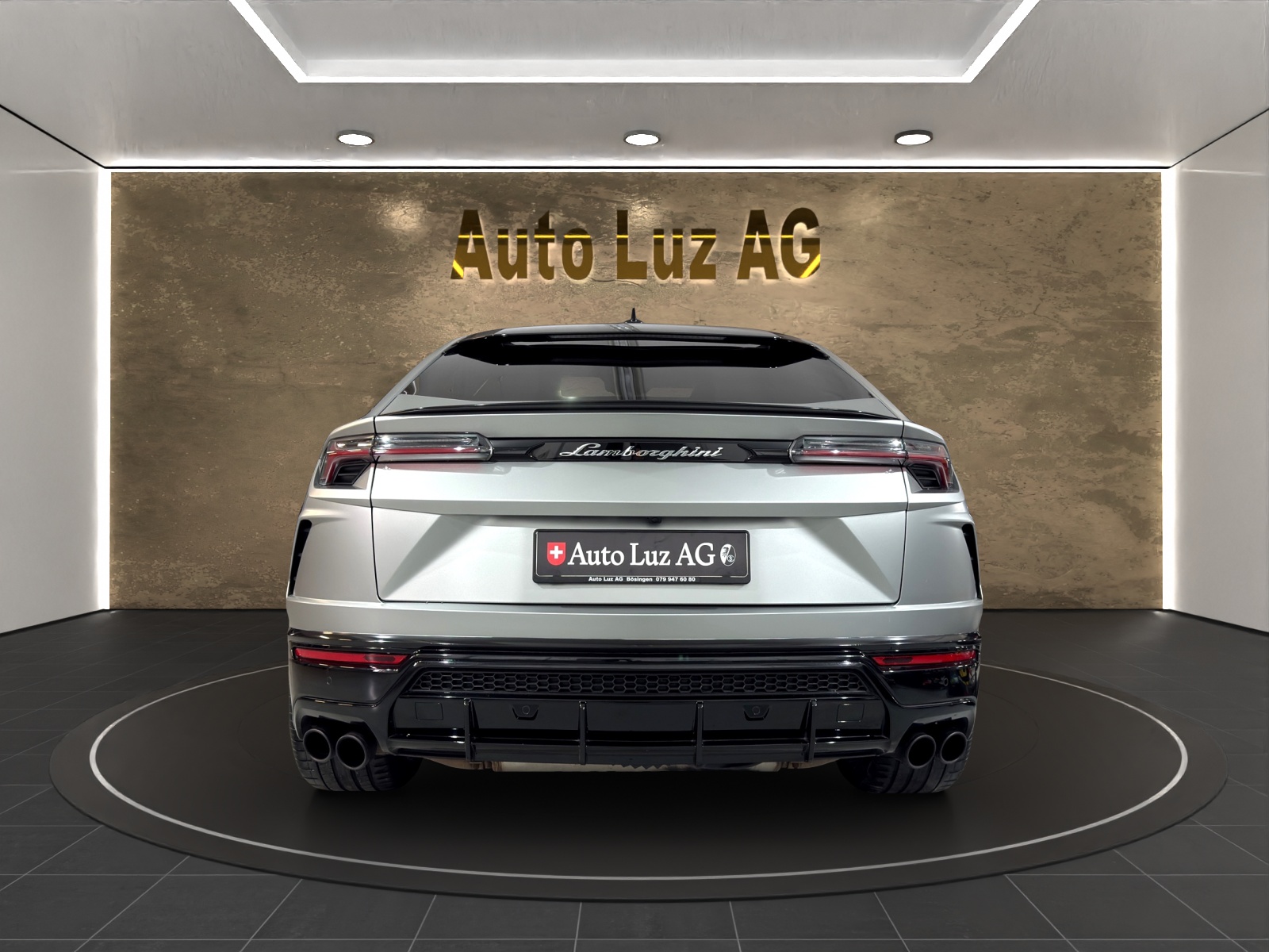LAMBORGHINI Urus E-Gear-showroom-element-2