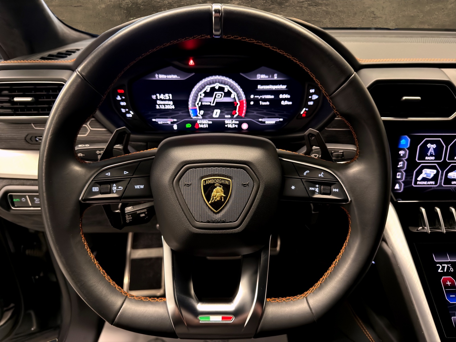 LAMBORGHINI Urus E-Gear-image-12