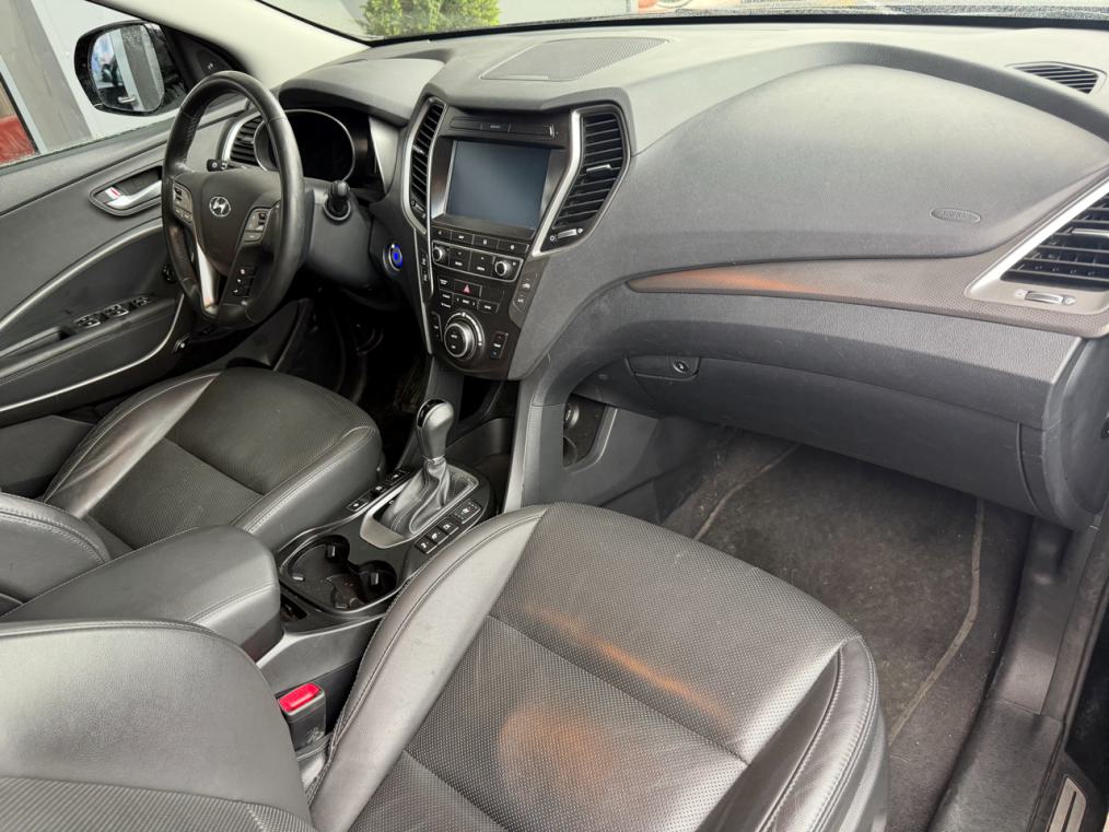 HYUNDAI Grand Santa Fe 2.2 CRDI Premium 4WD-image-8
