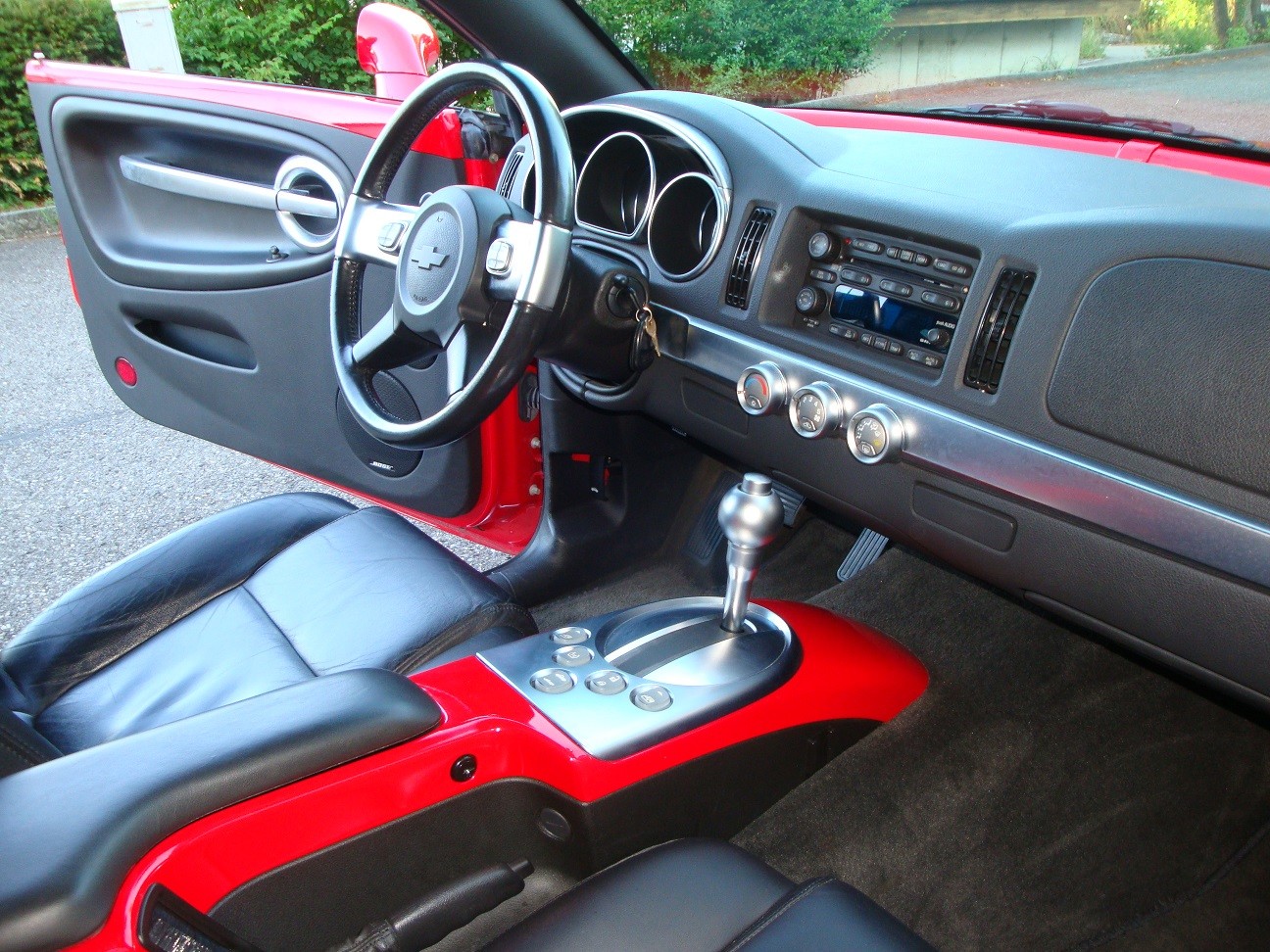 CHEVROLET SSR - CABRIOLET-image-8