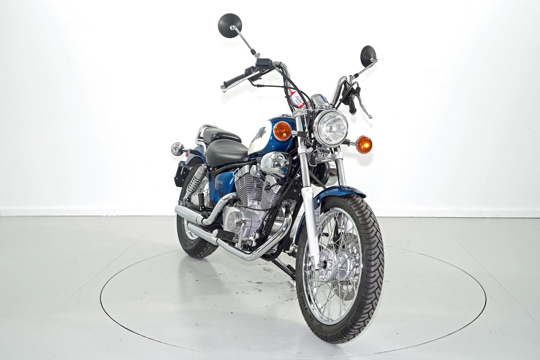 YAMAHA XV 125-image-1